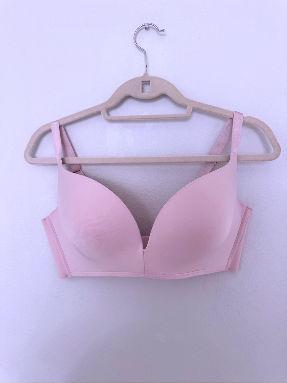 Maidenform 38D women’s Light Pink Push-Up Bra wireless side slimming EUC - Picture 4 of 14